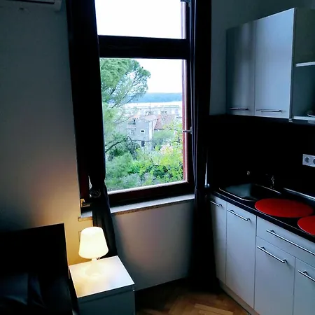 V25 Pula Center Arana Belvedere Apartments And Rooms * プーラ